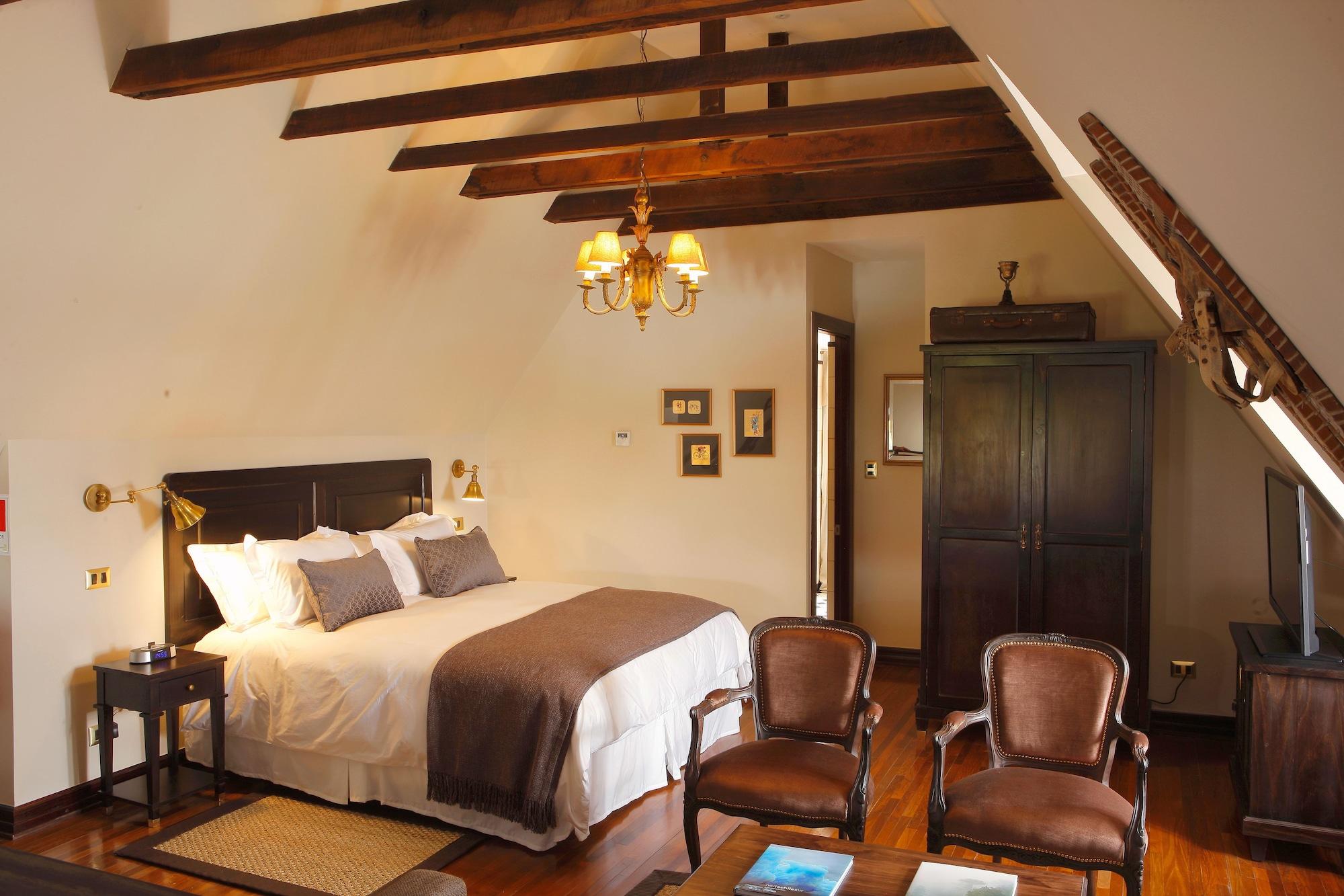 Hotel Boutique Castillo Rojo Сантьяго Экстерьер фото