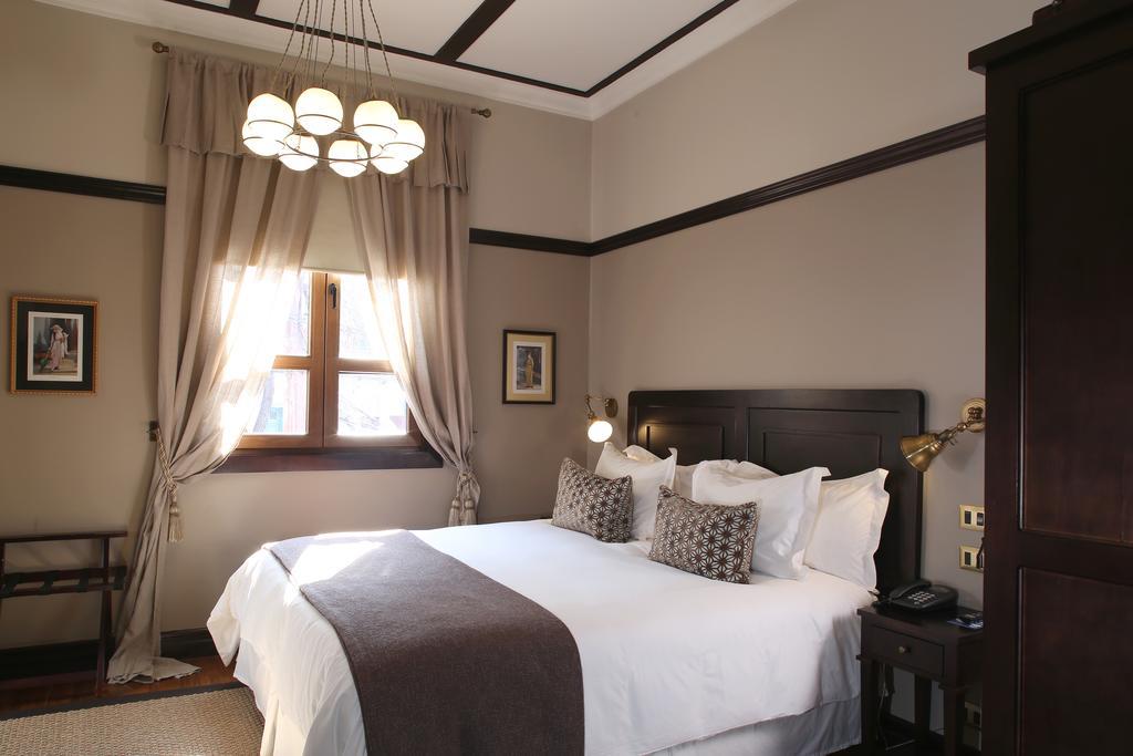 Hotel Boutique Castillo Rojo Сантьяго Номер фото